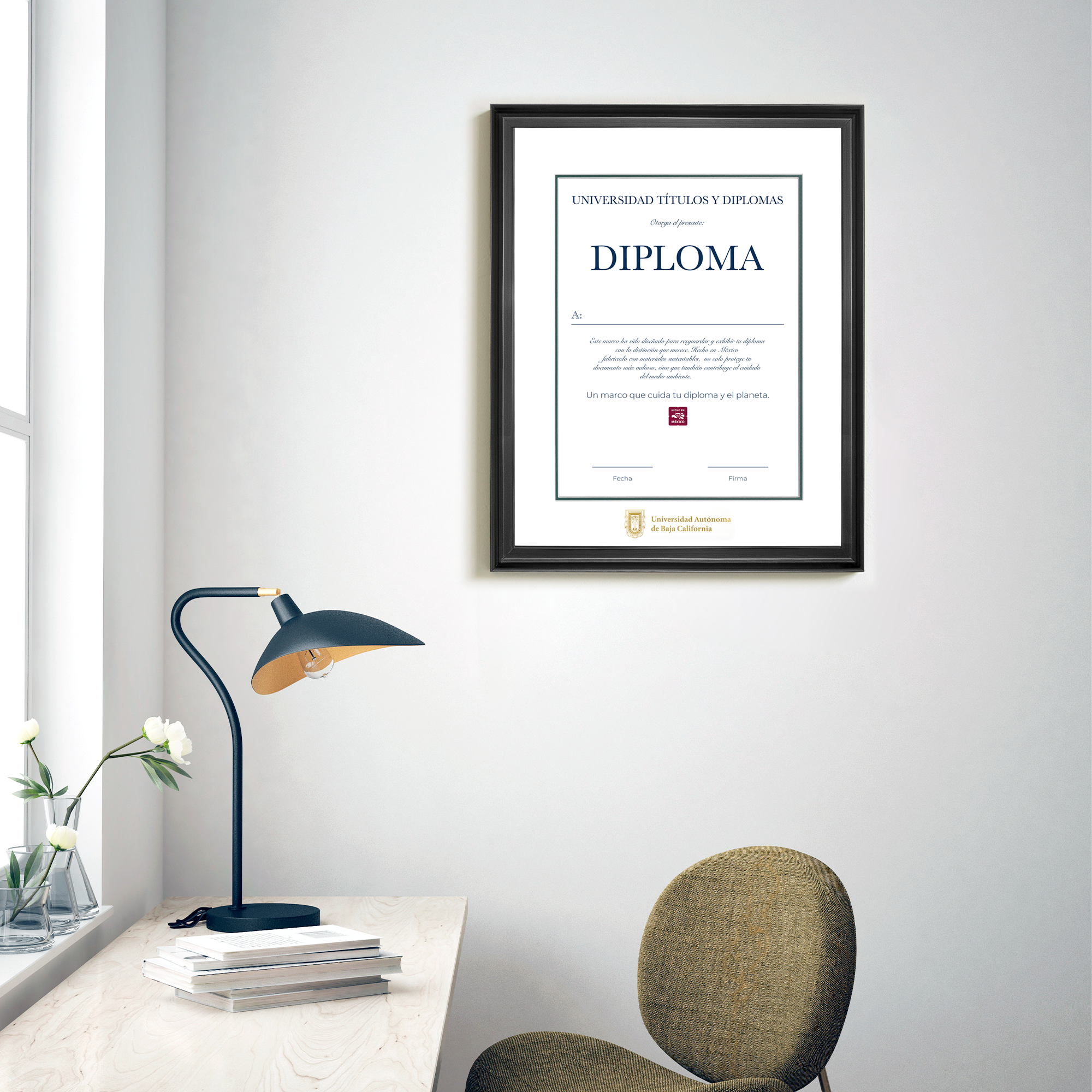 Diploma oficial UABC Marco negro