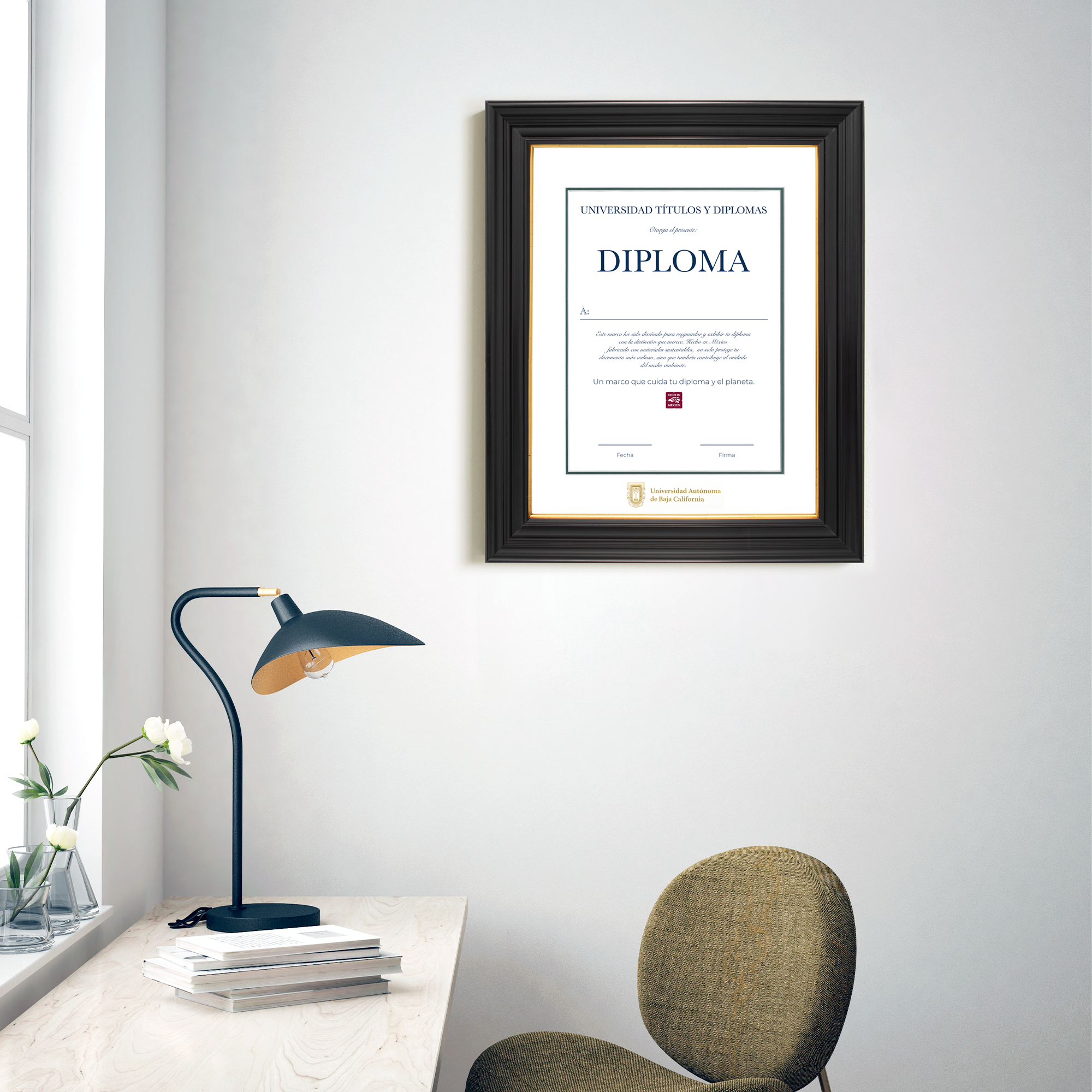 Diploma oficial UABC Marco negro