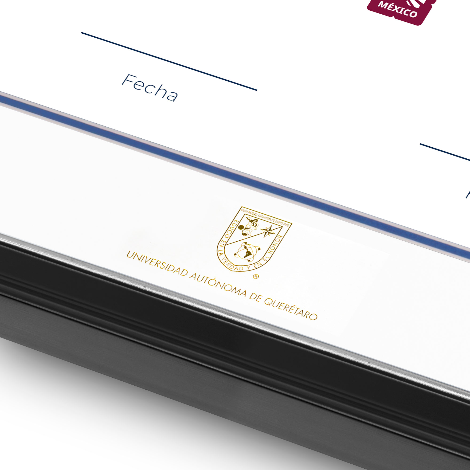 Diploma oficial UAQ Marco negro con filo plateado
