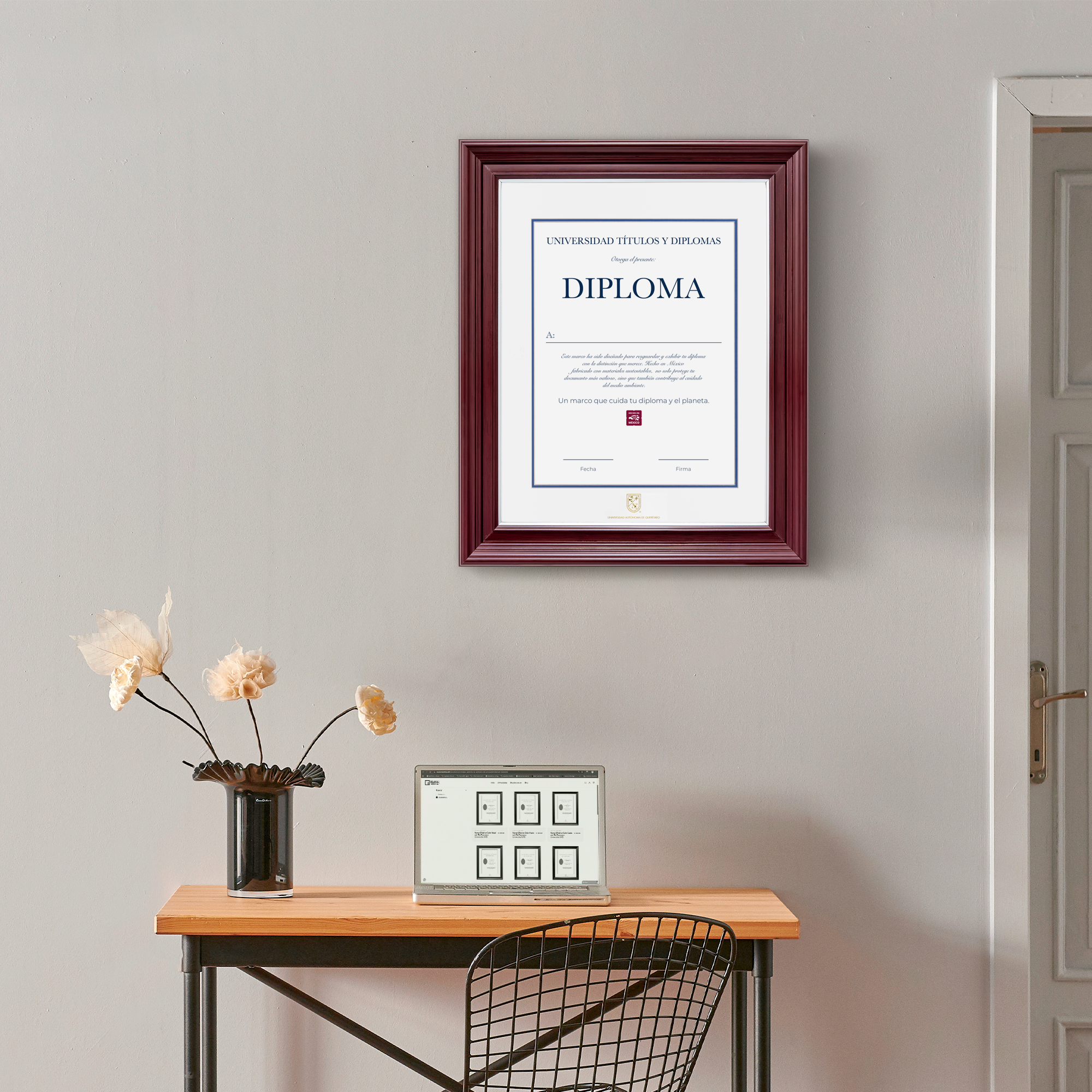 Diploma oficial UAQ Marco negro