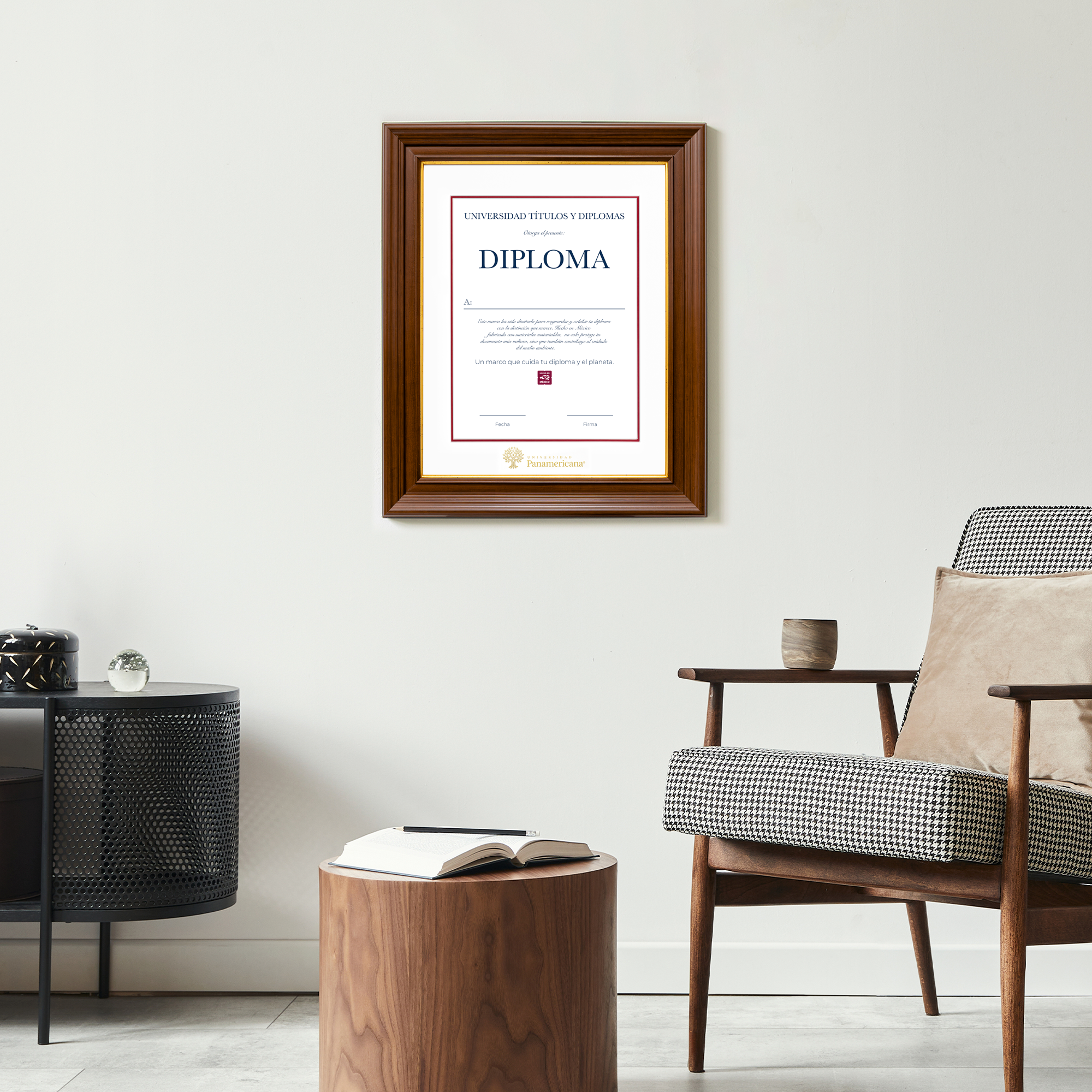 Diploma oficial UP Marco color nogal