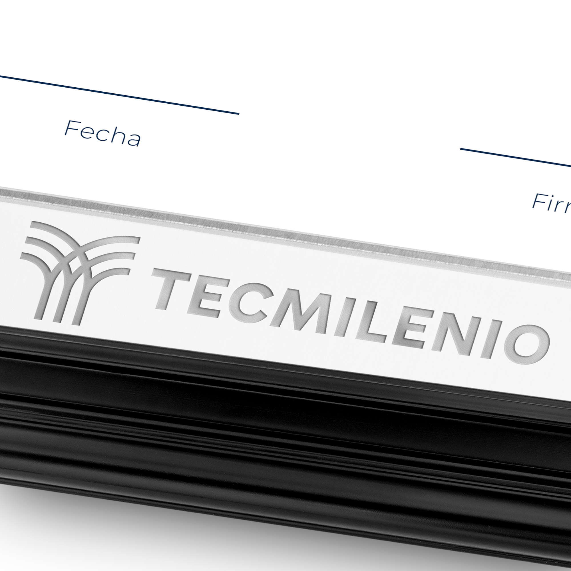 Diploma oficial Tecmilenio Marco color negro con relieves