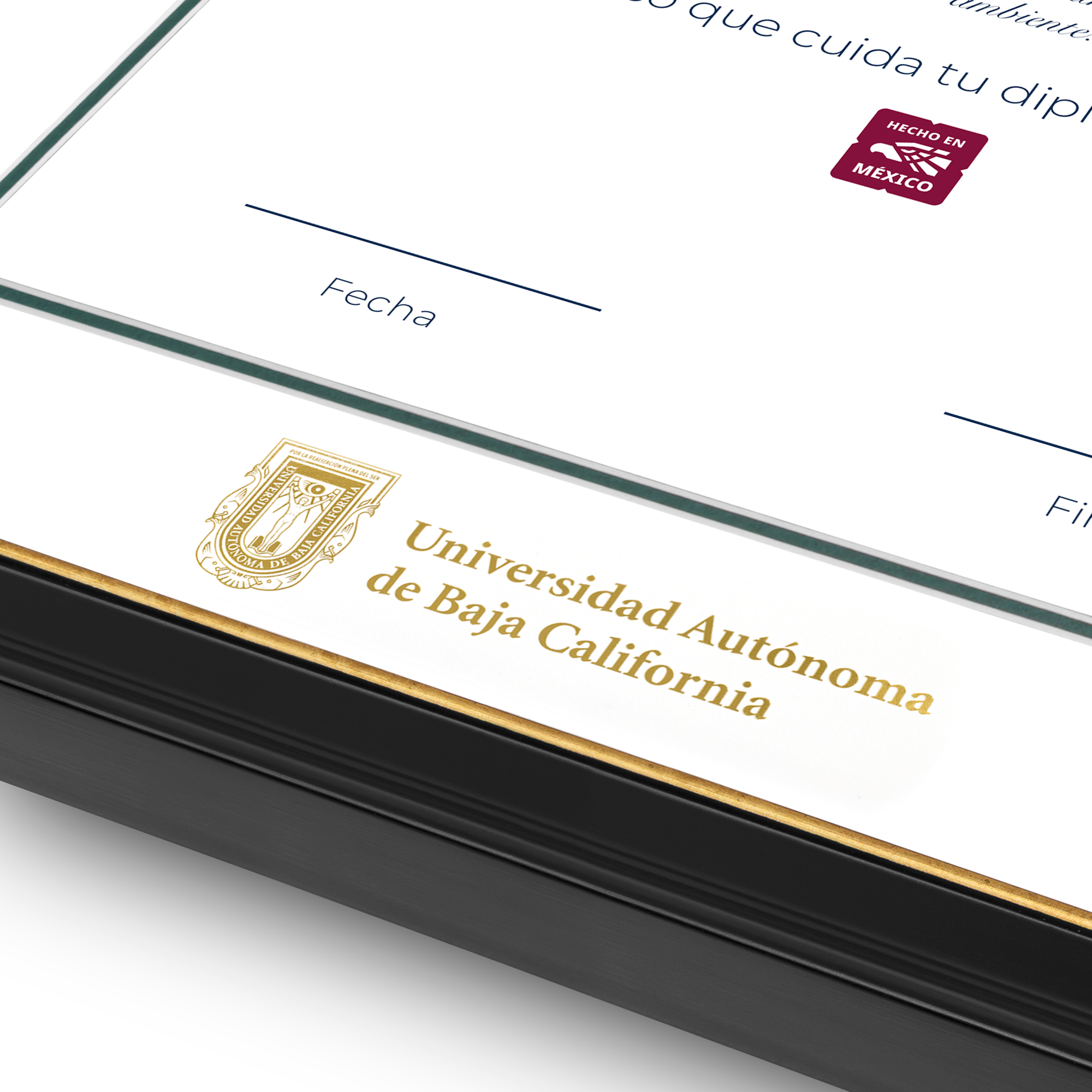 Diploma oficial UABC Marco negro con filo dorado