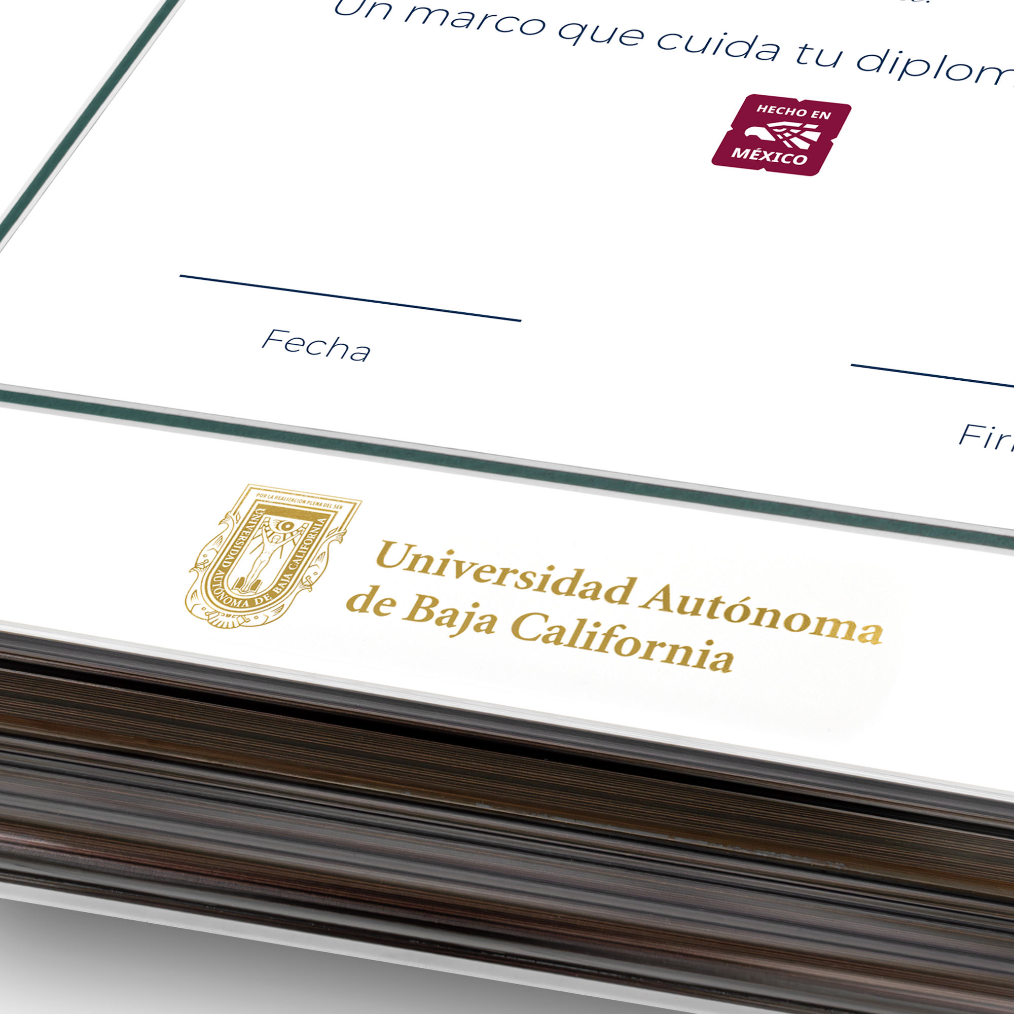 Diploma oficial UABC marco color negro