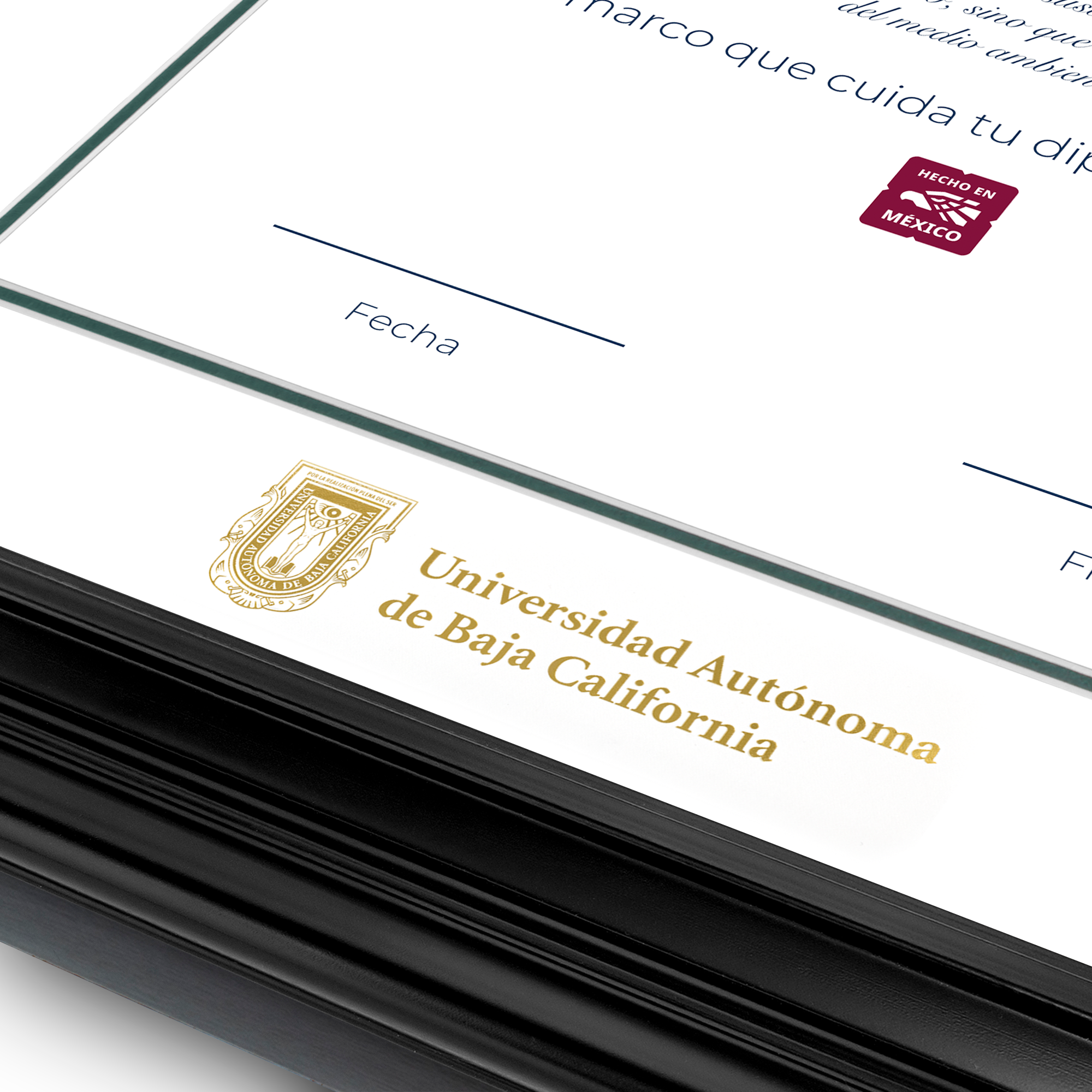 Diploma oficial UABC Marco color negro con relieves