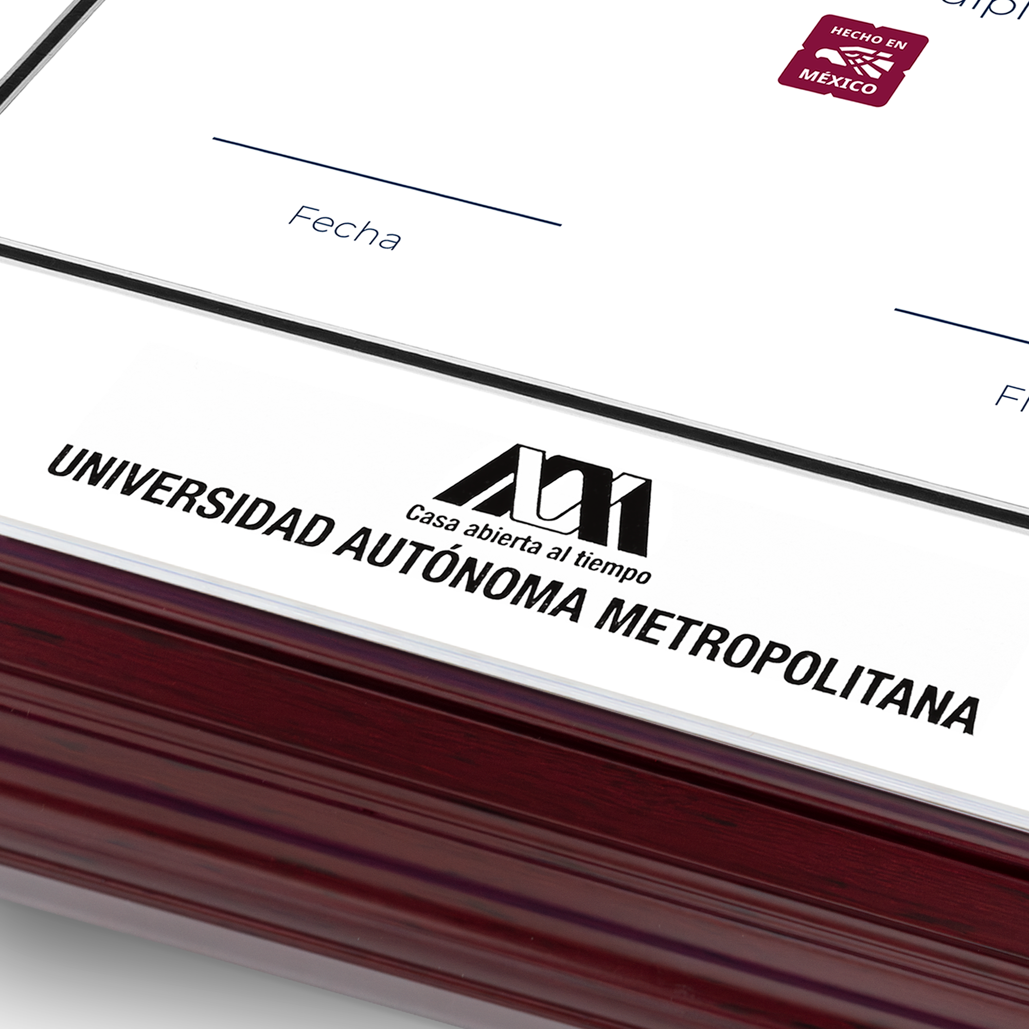Diploma oficial UAM marco color nogal