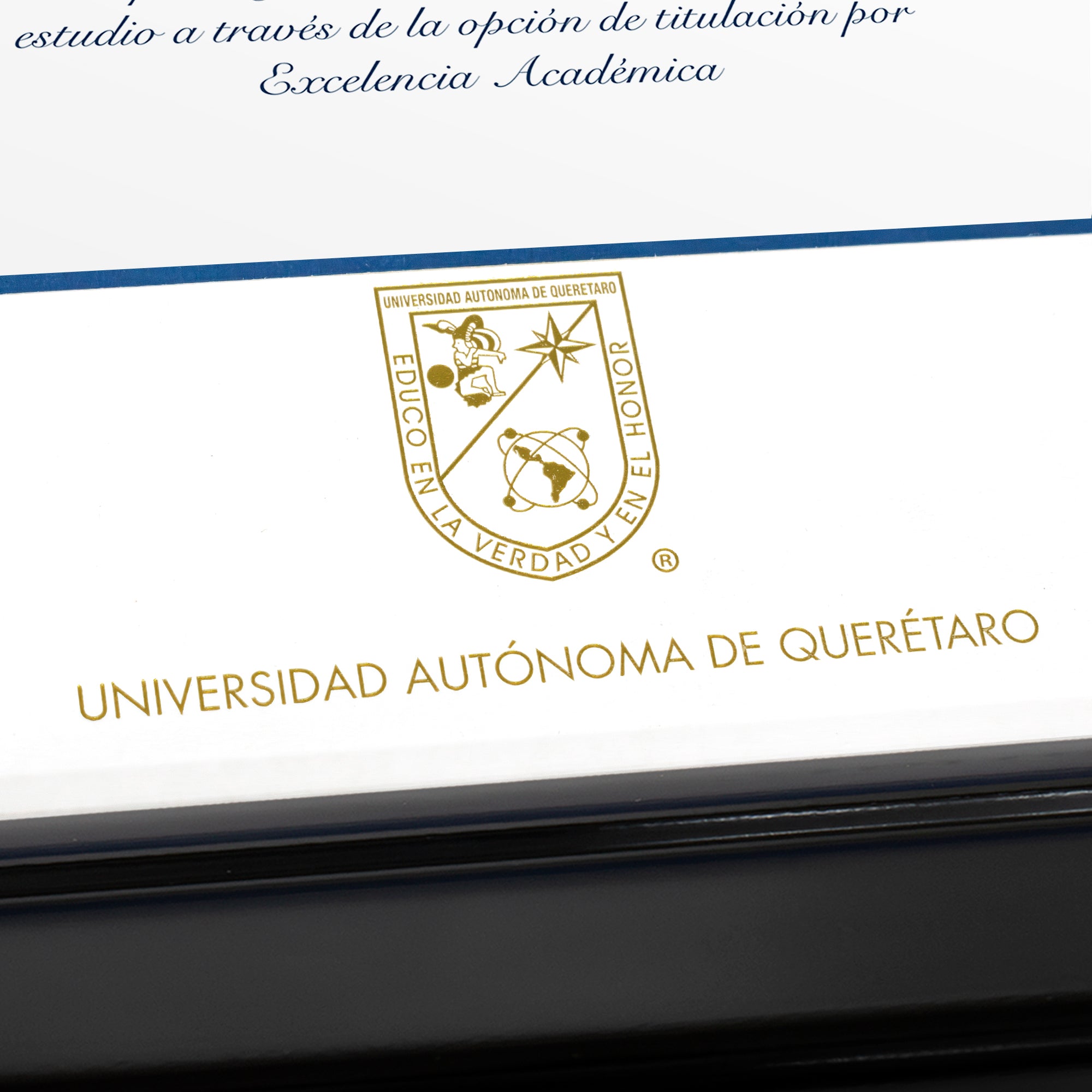 Marco Oficial en Color Negro para Universidad UAQ